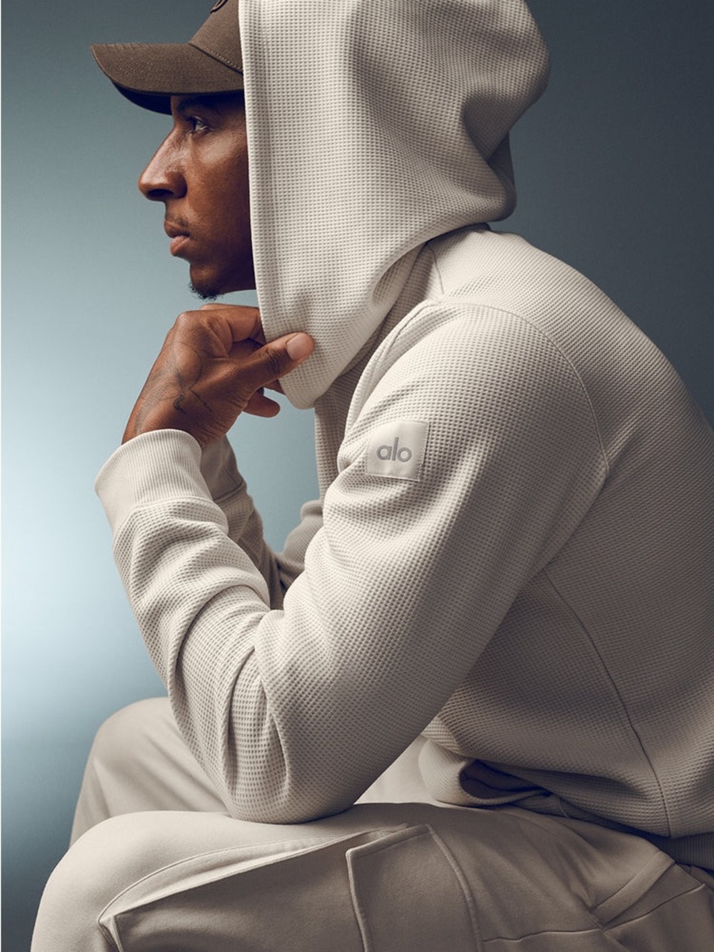 ALO Yoga Men’s Waffle Lounge Hoodie in Bone (Cream / Off-White)